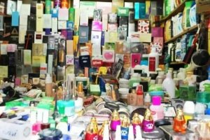 Анталья объявила войну уличным продавцам парфюмерии