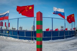 Эксперт рассказал о проблемах безвизовых поездок между Китаем и Россией