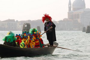 Венеция борется с туристами