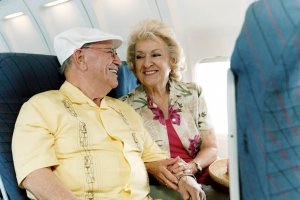 «Аэрофлот» приравнял пенсионеров к молодежи