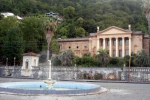 В Абхазии на месяц сдвинулись сроки начала туристического сезона