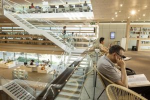 Библиотеку Барселоны признали лучшей в мире