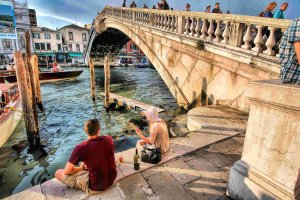 В Венеции вводят новые строгие запреты для туристов