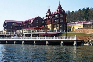 80% номеров в отелях у озера Байкал в июне уже продано