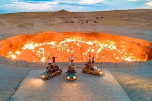 В Туркменистане решили потушить газовый кратер «Врата ада»