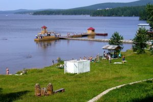 Озеро Таватуй - одно из самых посещаемых в стране